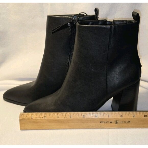 Forever 21 Black Leather Ankle Boots With Studs Size 8.0 Zip NEW Chunky Heel - Picture 10 of 12